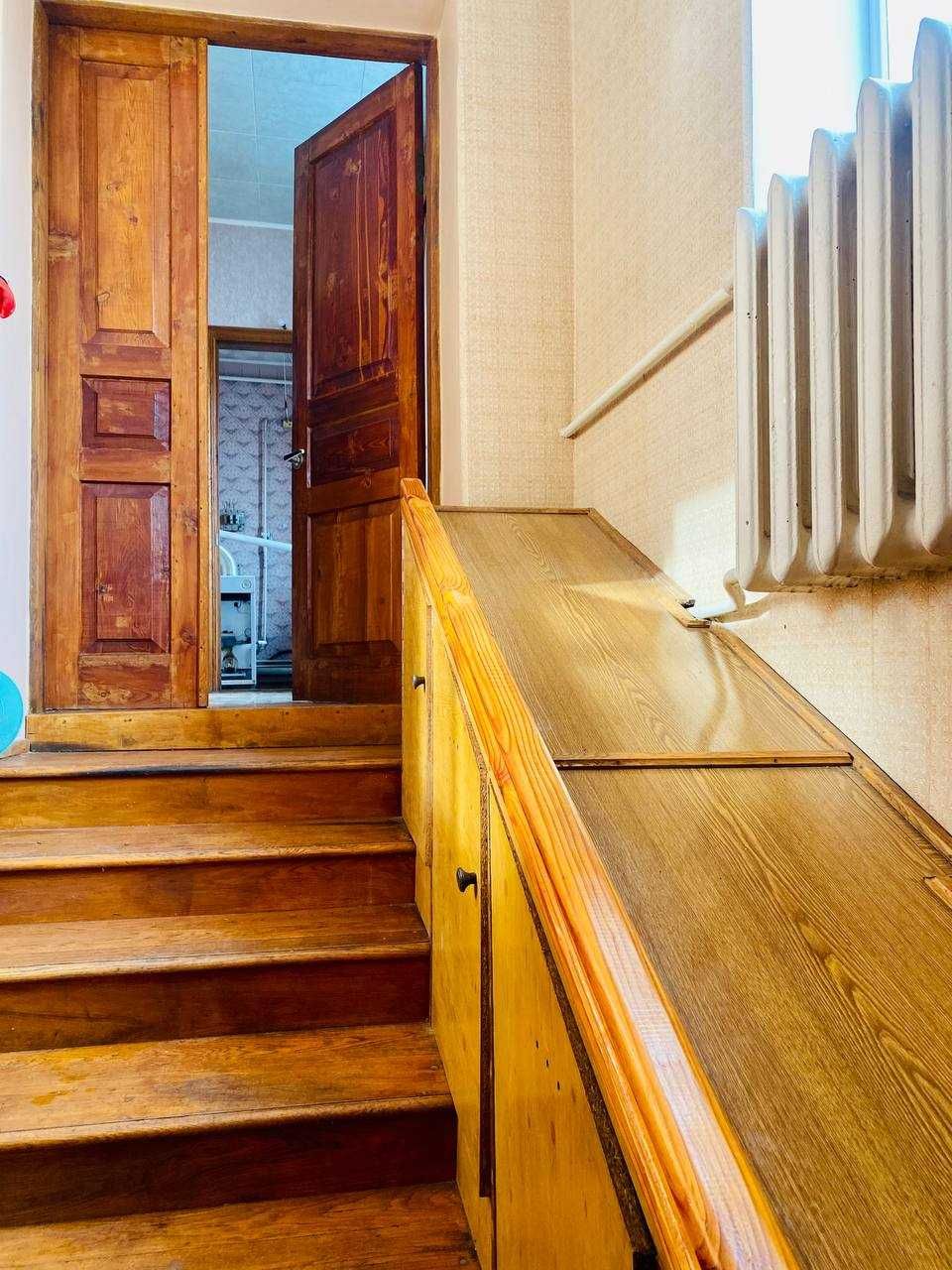 Продаж власного  2-поверхового будинку . Артема, біля 13 школи