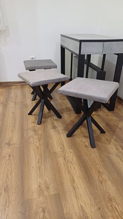 Продам табуретки