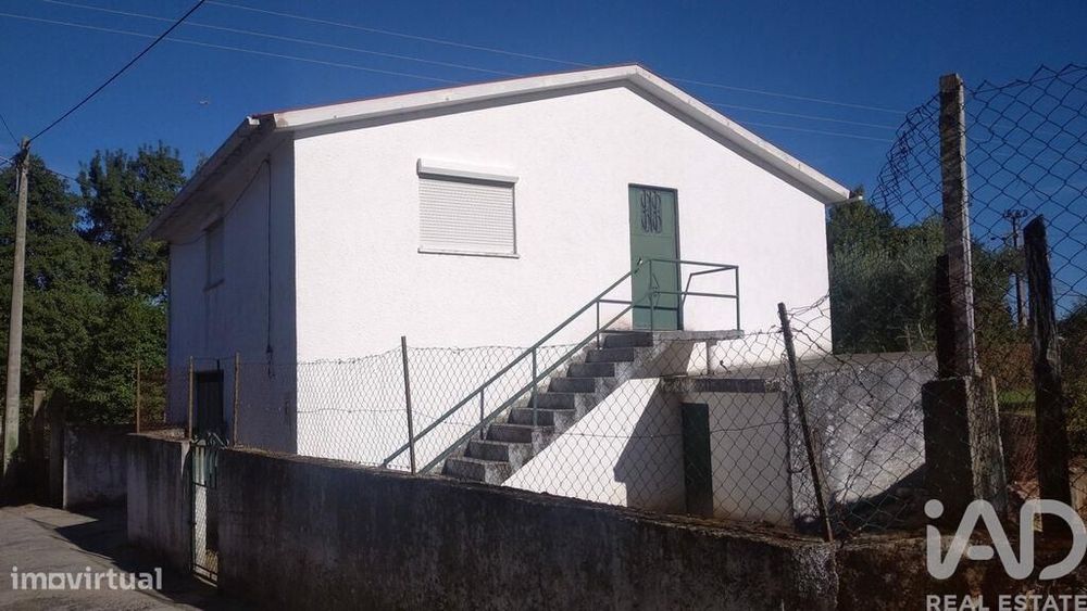 Casa / Villa em Vila Cortês da Serra de 128,00 m2