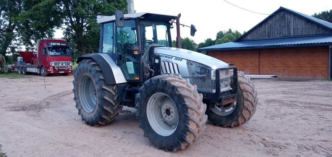 Lamborghini Premium 1300DT / New Holland TM-150 Tur