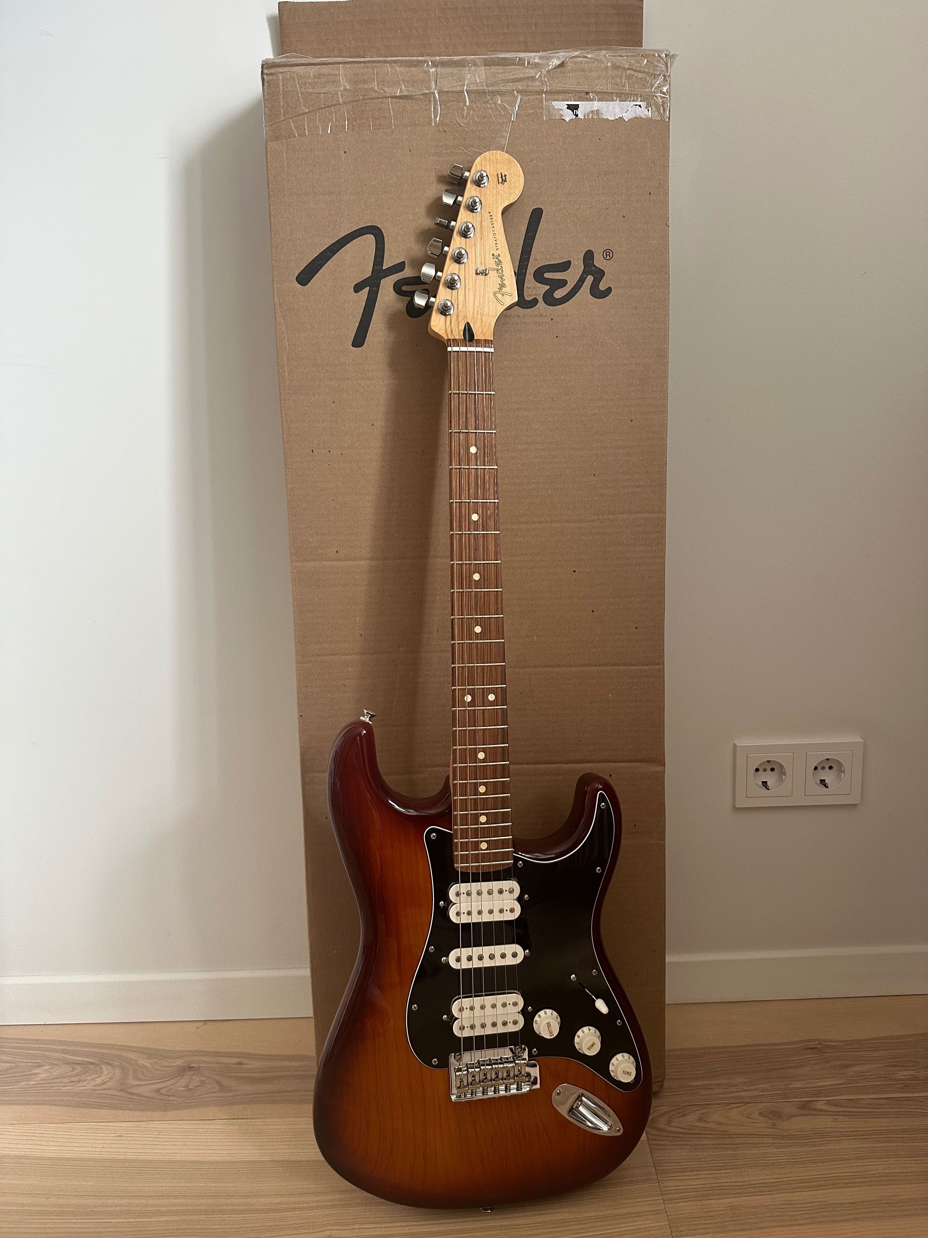 Електрогитара Fender Player Stratocaster HSH PF TBS