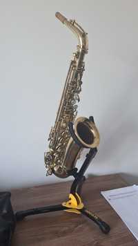 Sprzedam saksofon altowy z futerałem francuski Paris