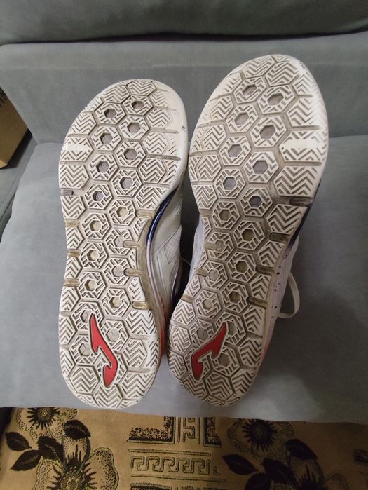 Продам залки Joma..