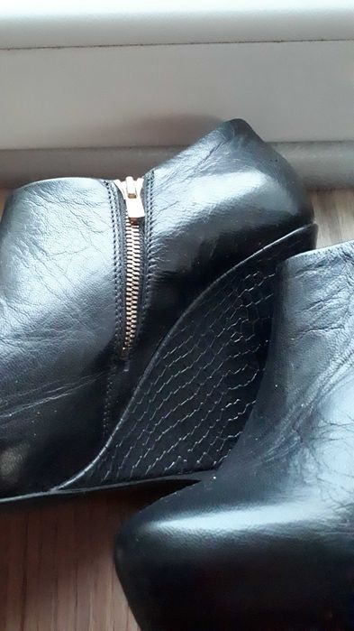 Botki Gino Rossi rozmiar 38