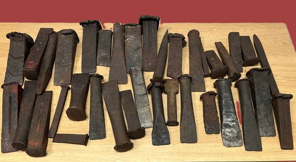 Cunhas para abrir lenha, Ferramentas antigas