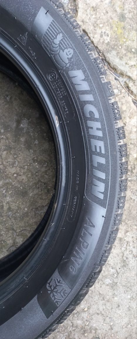 Резина гума шини колеса 215 55 17 Michelin Alpin 6