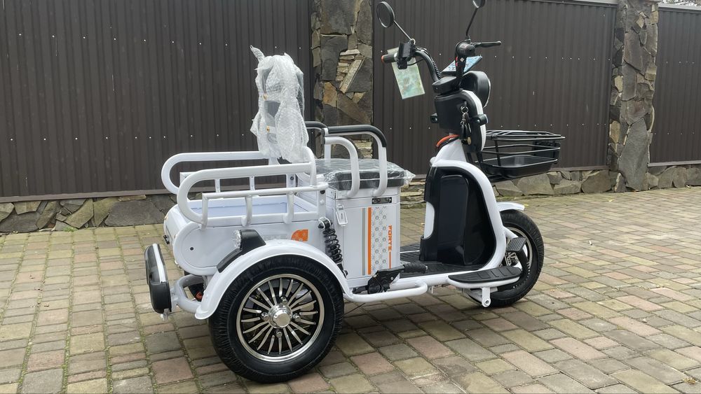 АКЦІЯ НОВИЙ Електроскутер FORTE CARGO трицикл скутер на акамуляторі