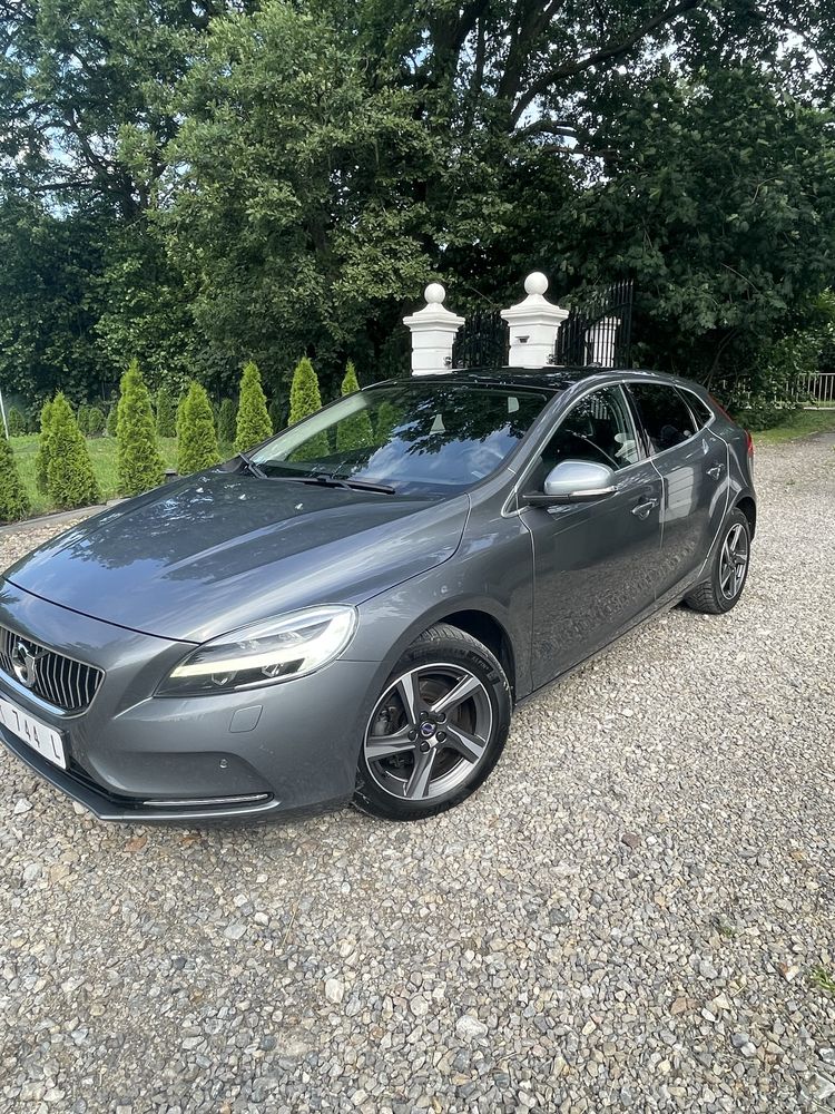 Volvo V40 D2 120 PK INSCRIPION 2016r Skora/Alu/Pano/Nawi/Kamera/ FUL!