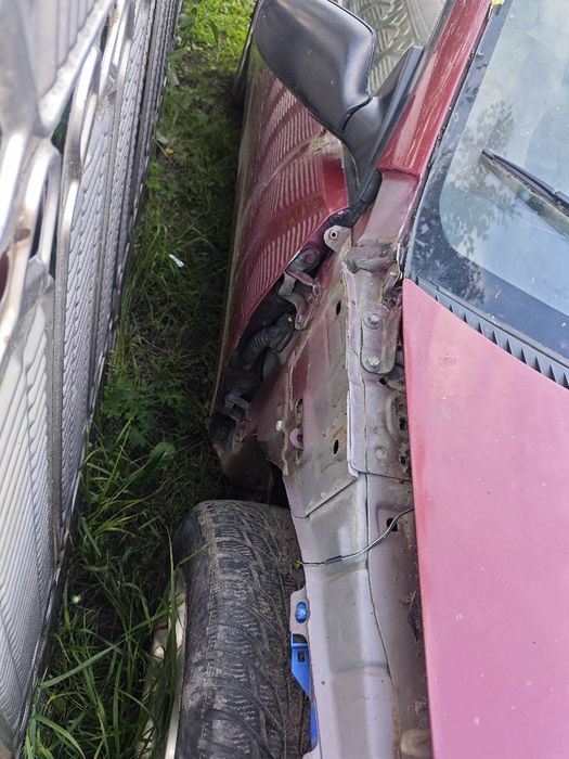 Продам mazda 323 f ba  не находу