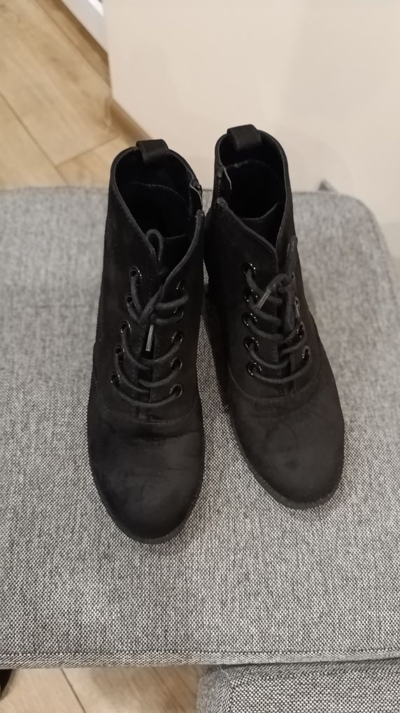 Botki zamszowe 34 H&M