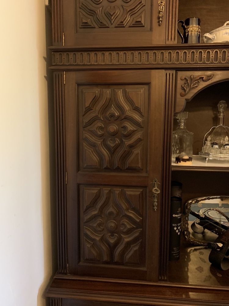 Urgente: Móvel sala de jantar mogno + 50 anos