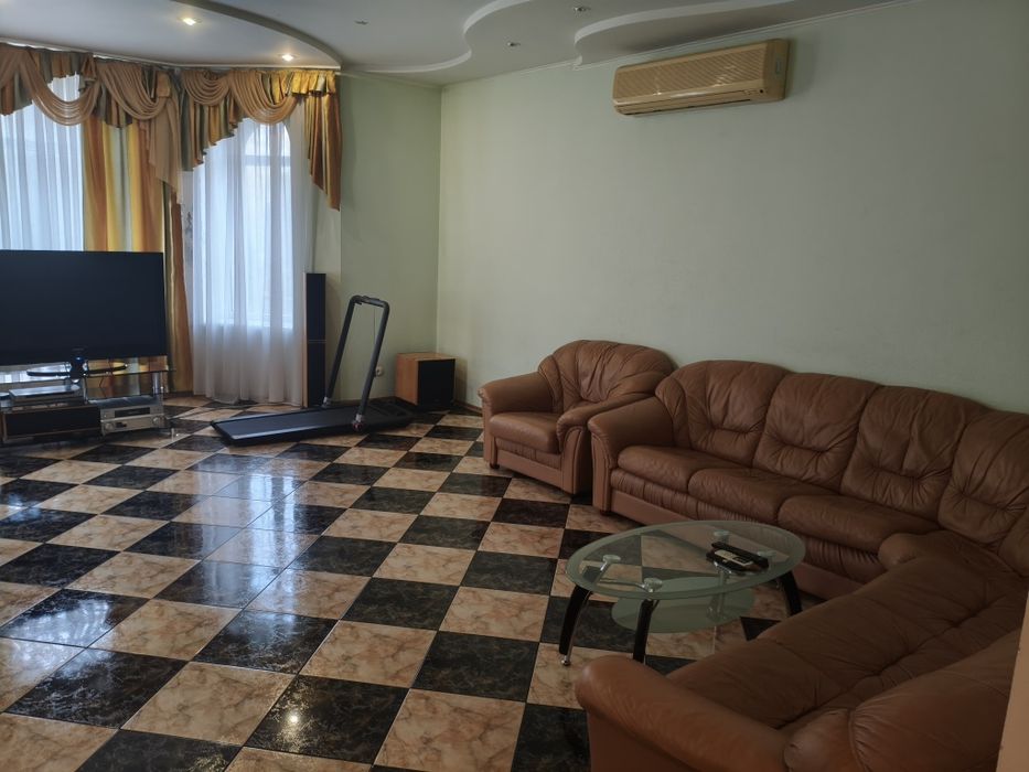 Сдам шикарный дом на левом берегу