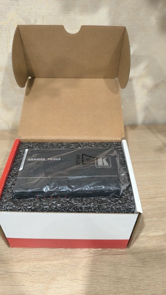 Конвертор видеосигнала. Kramer vp 410. RCA-HDMI Для ретро консолей