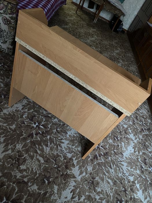 Продам дитячий столик