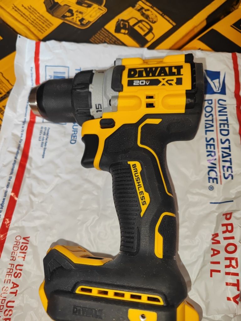 DeWALT DCD800  оригінал, новий із США