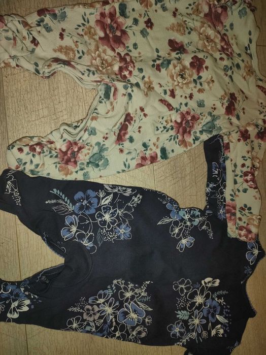 Dwa malutkie śpiochy w kwiaty