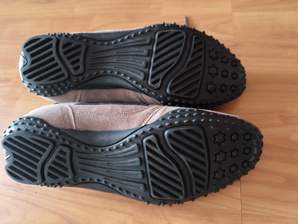Buty sportowe z antypoślizgową podeszwą, kolor brązowy