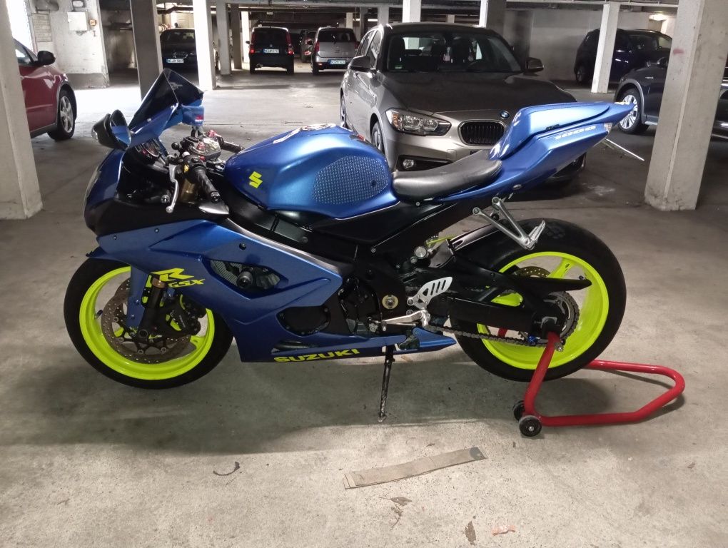 Suzuki GSX-R k6 1000 !!!
