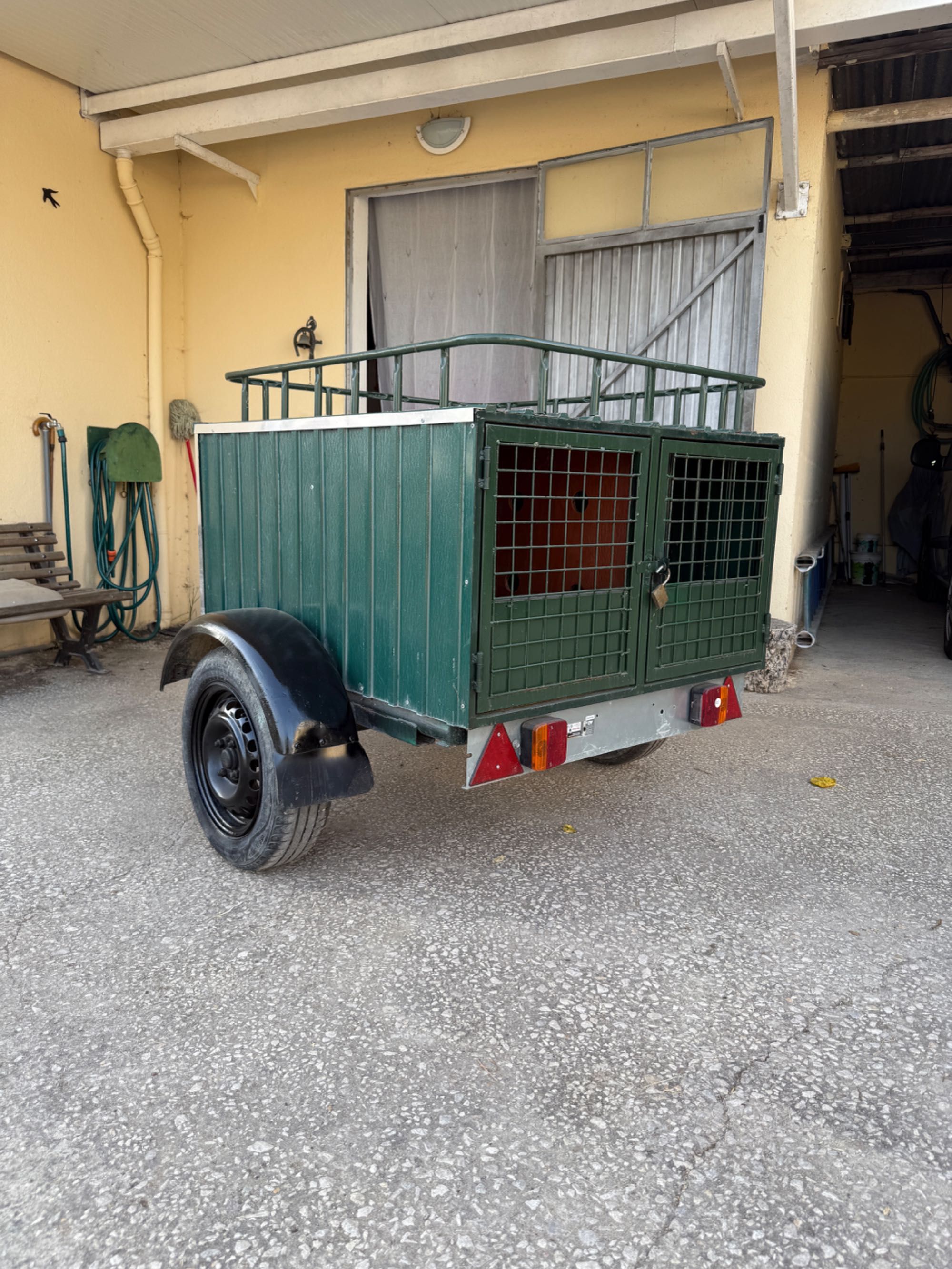 Reboque transporte cães