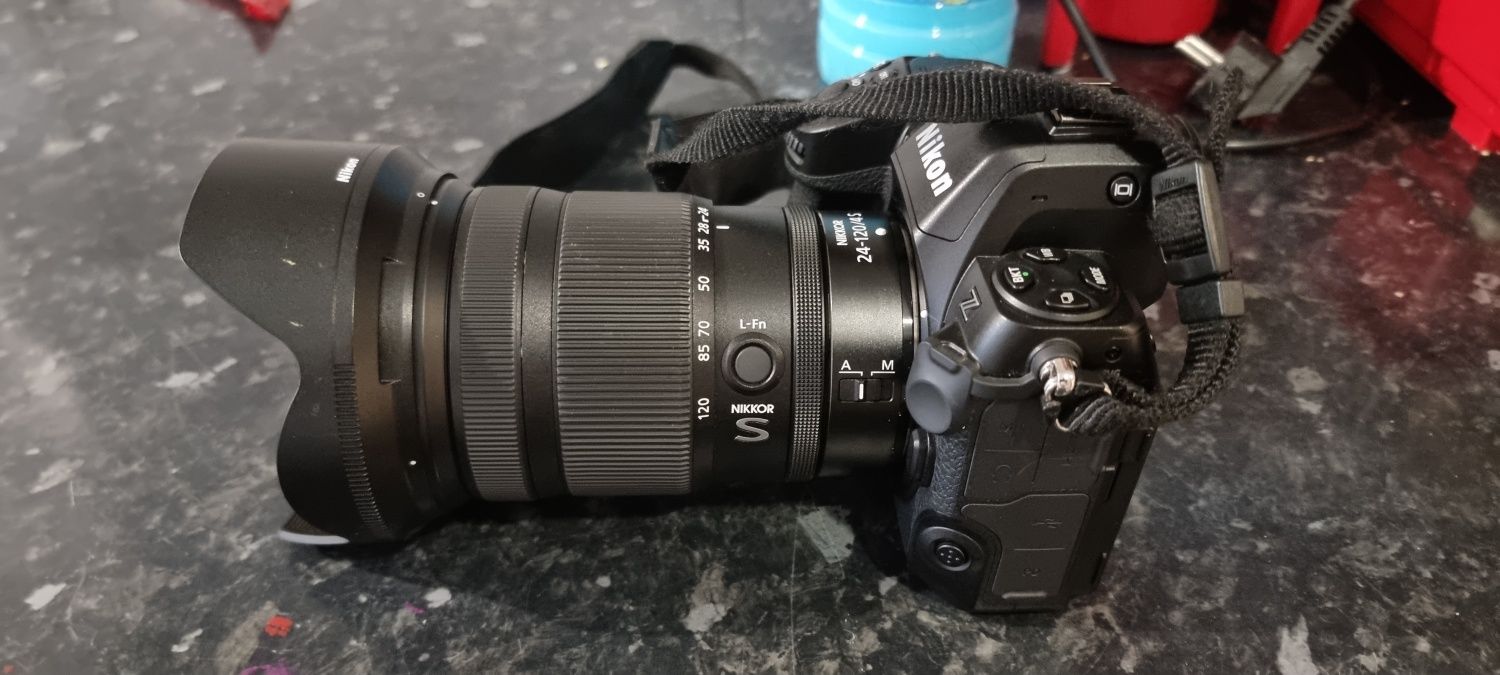 Máquina nikon z8