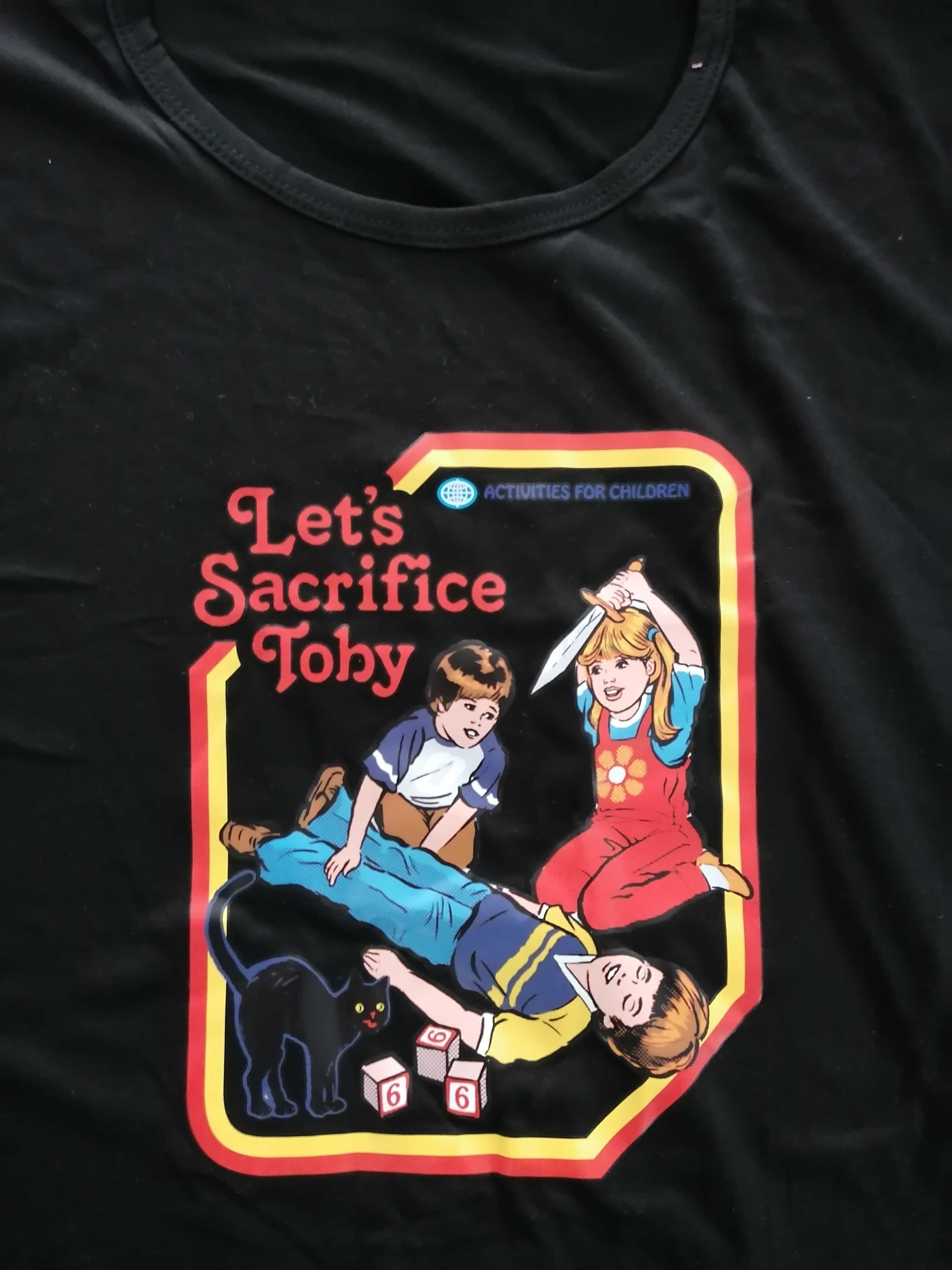 T-Shirt unisexo preta "Let's Sacrifice Tody" (Nova)