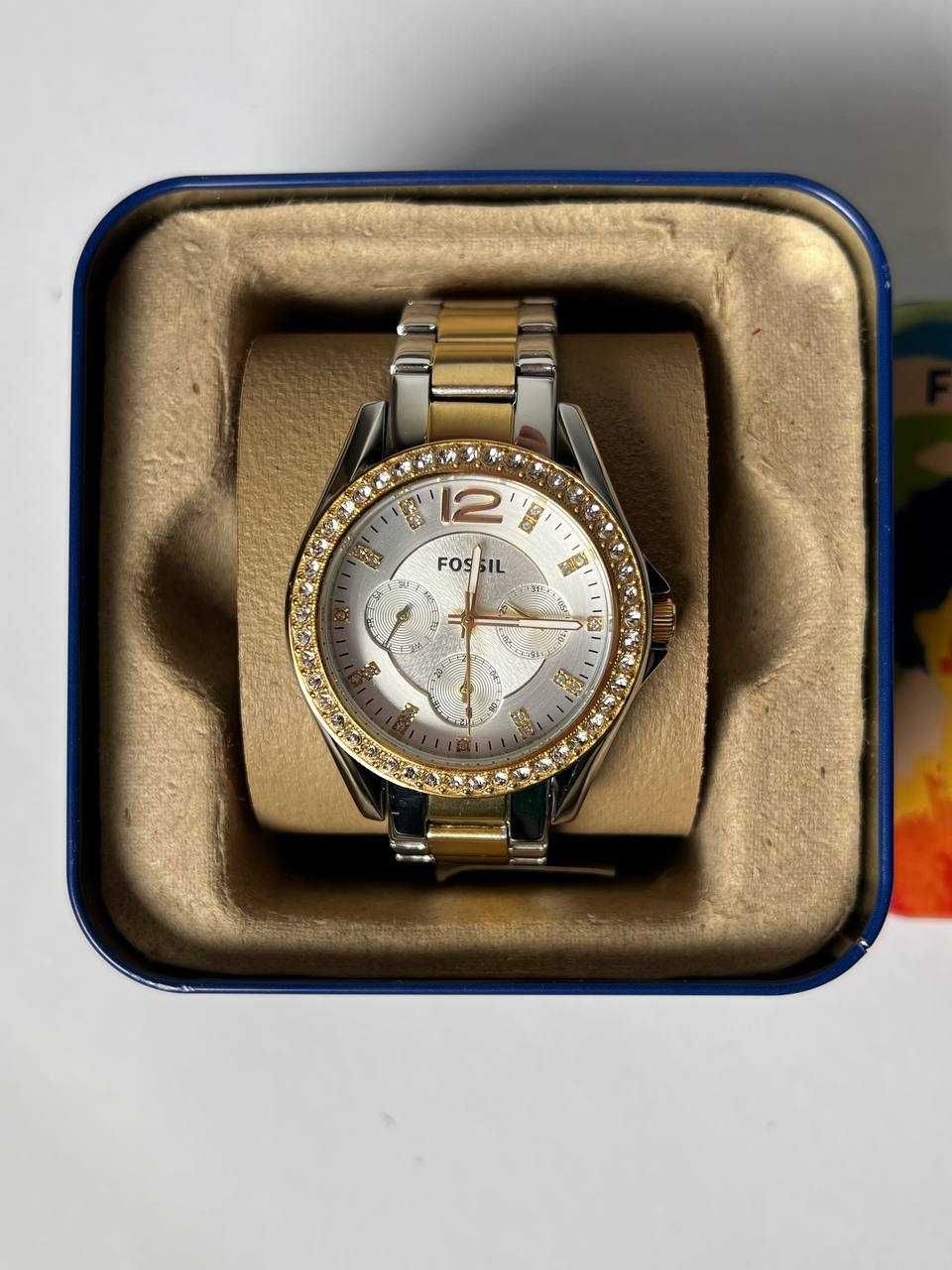 Часы Fossil Riley ES3204