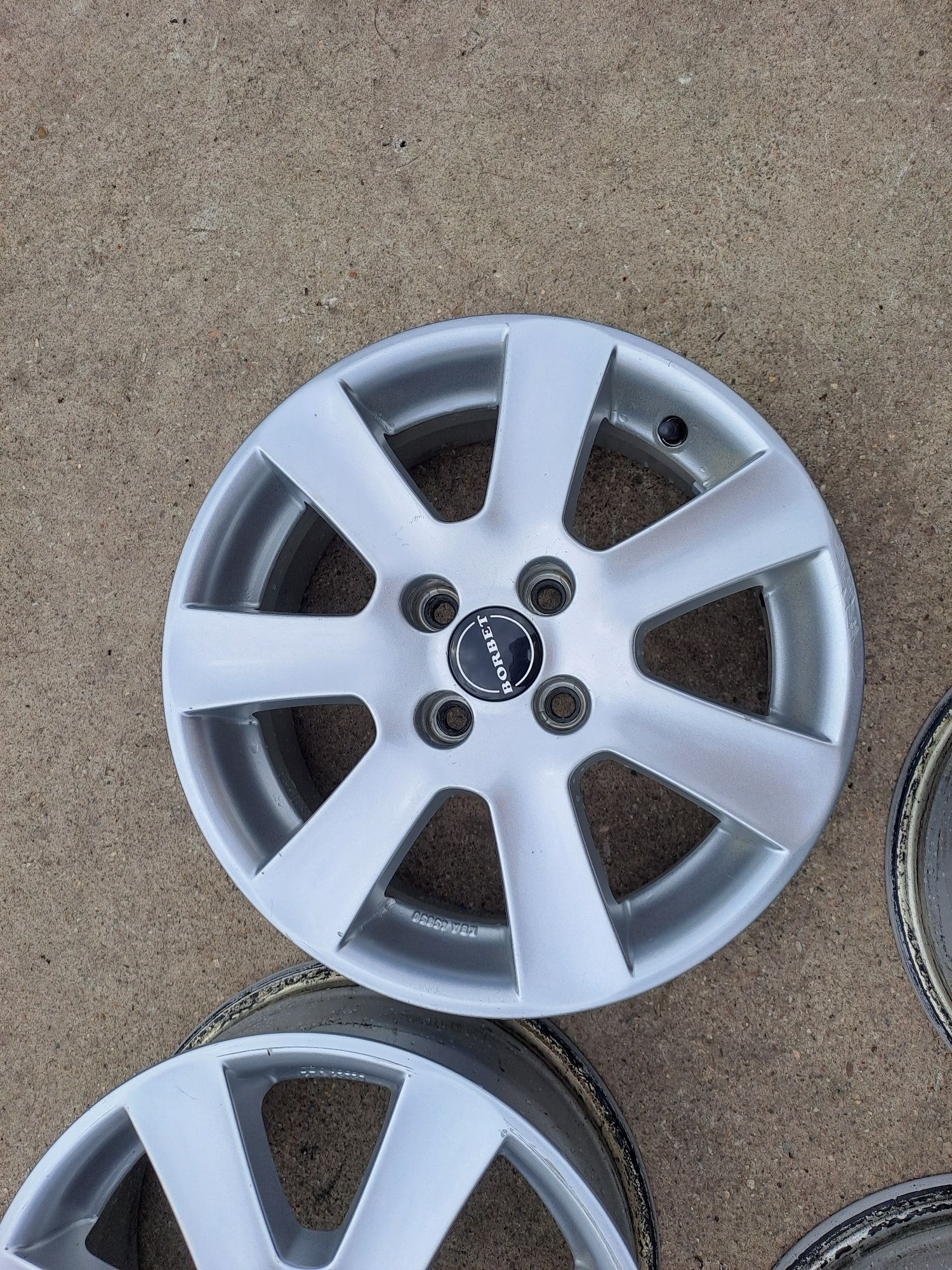 4szt Felgi Aluminiowe Borbet 4x98 15cali Komplet