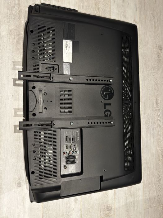 Telewizor LG 37" - 37LH3000