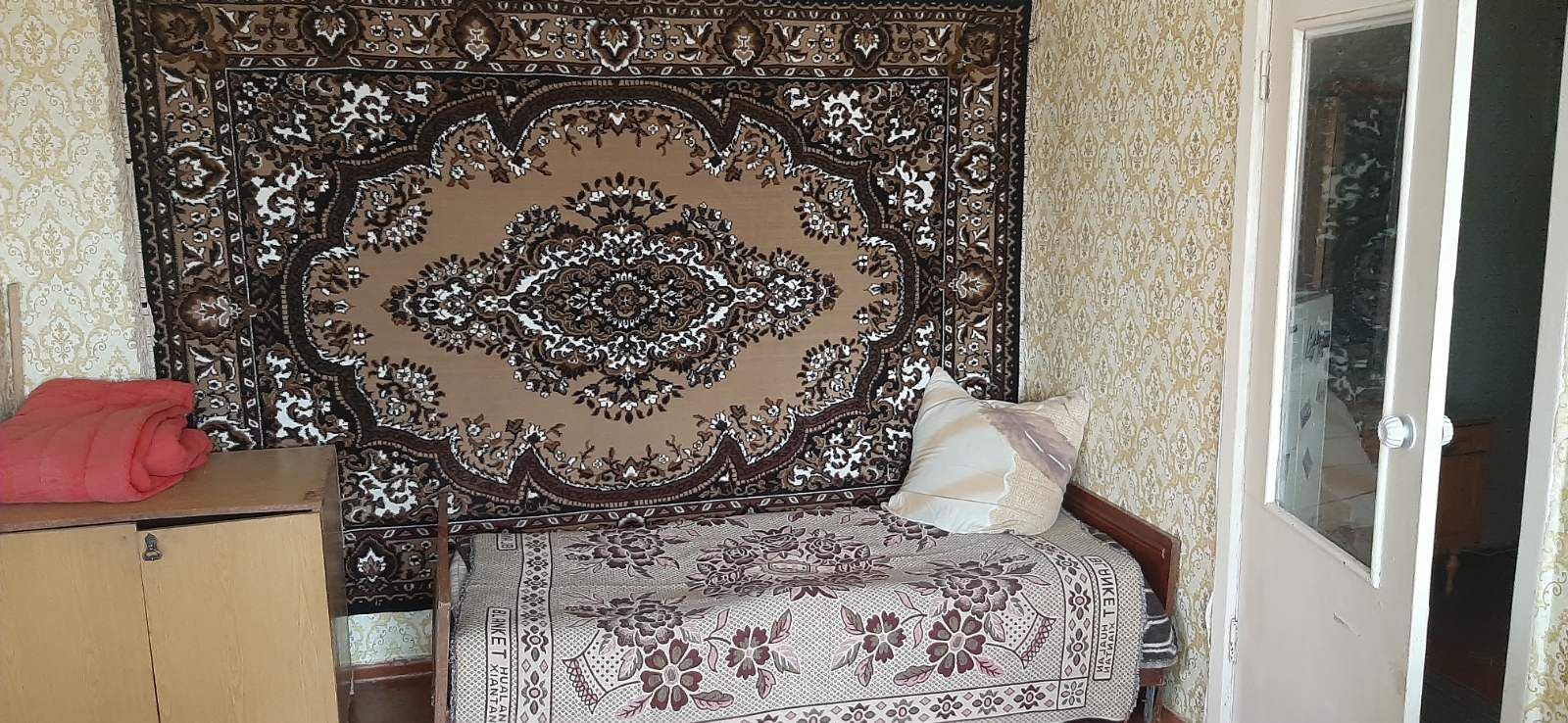 2 кімн Сакс район вул.Бикова район Артема з меблями і технікою