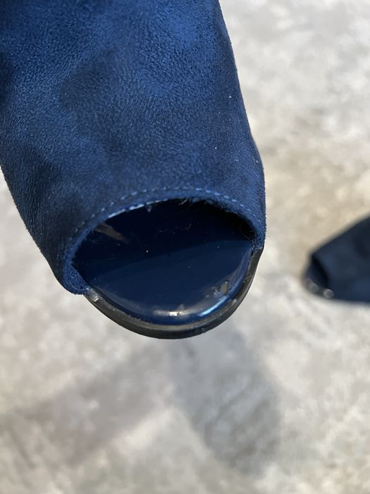 Жіночі замшеві черевики Ботільйони розмір 39.