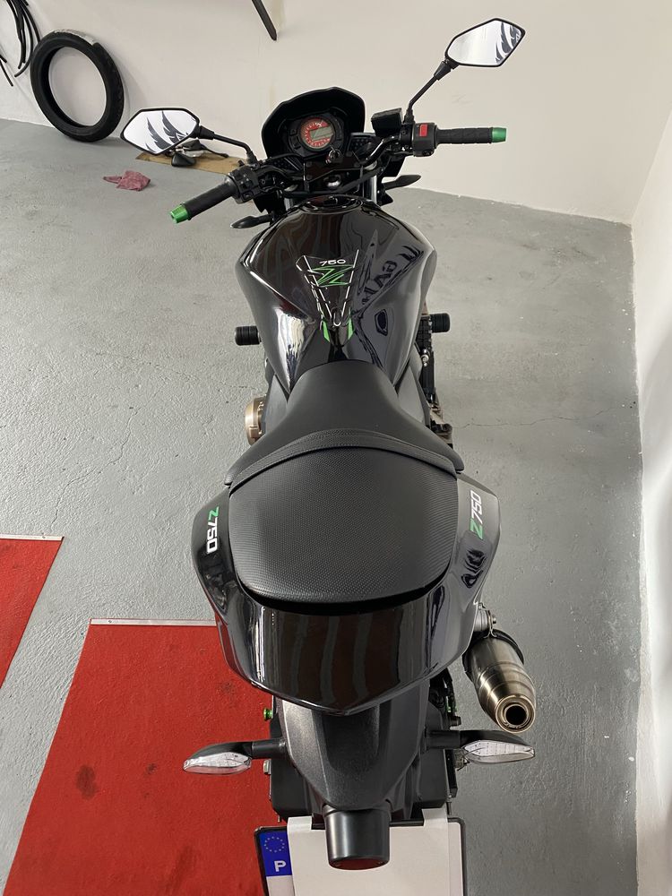 Vendo Kawasaki Z 750
