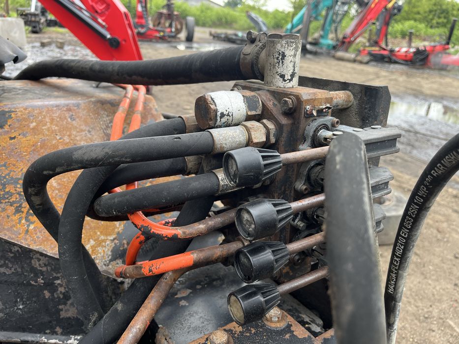 Коан маніпулятор Hiab 260    Palfinger Atlas Fassi Pm