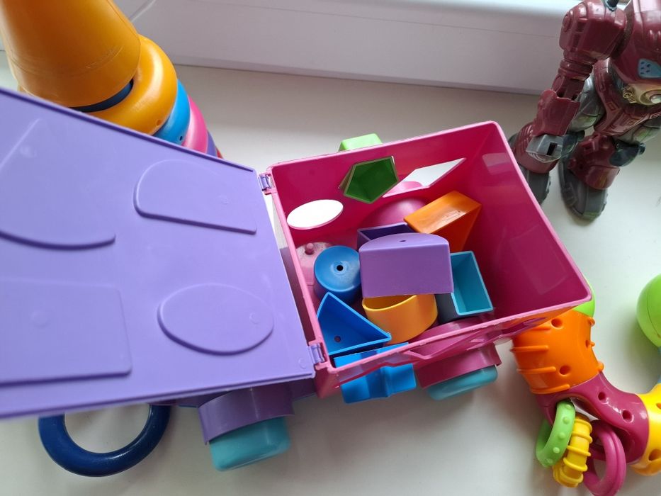 Продам игрушки развивашки