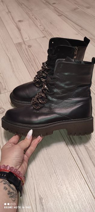 Ботінки шкіряні жіночі 39 розмір.