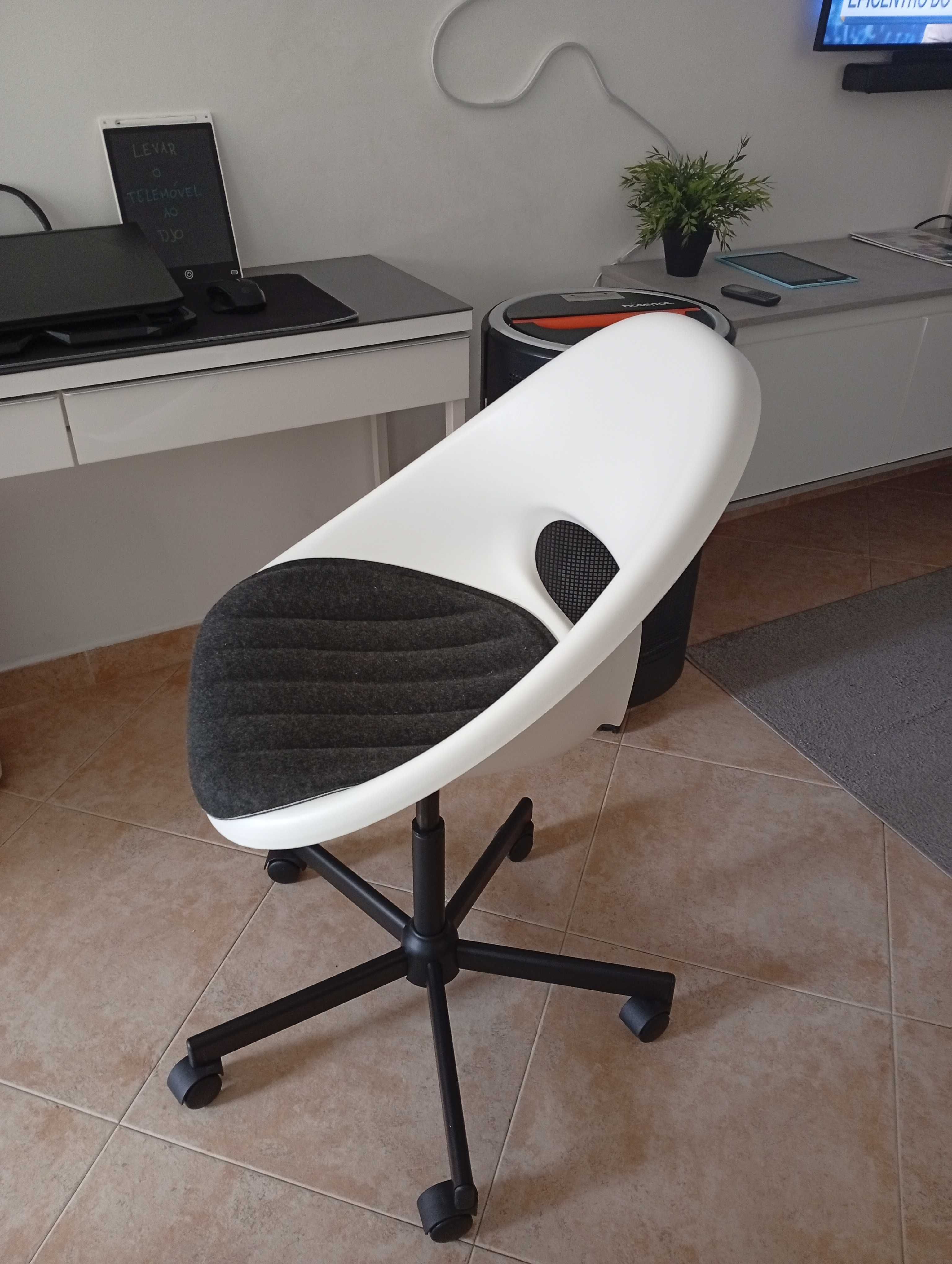 Cadeira secretaria escritório entrego grátis