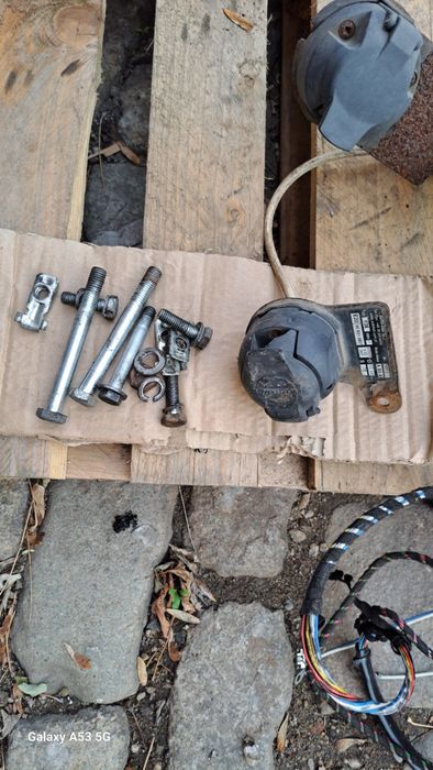 Hak holowniczy Citroën C8 Peugeot 807 Phedra Ulysse.