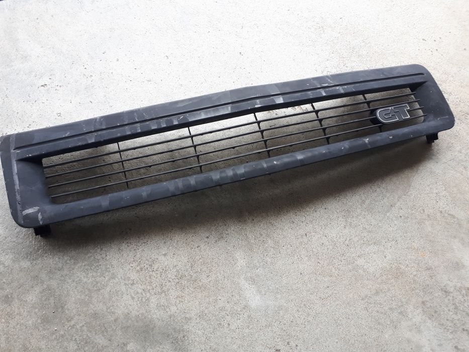 Pára-choques e grelha  original Opel Corsa-a GT ou GSi Mk1  c/ emblema