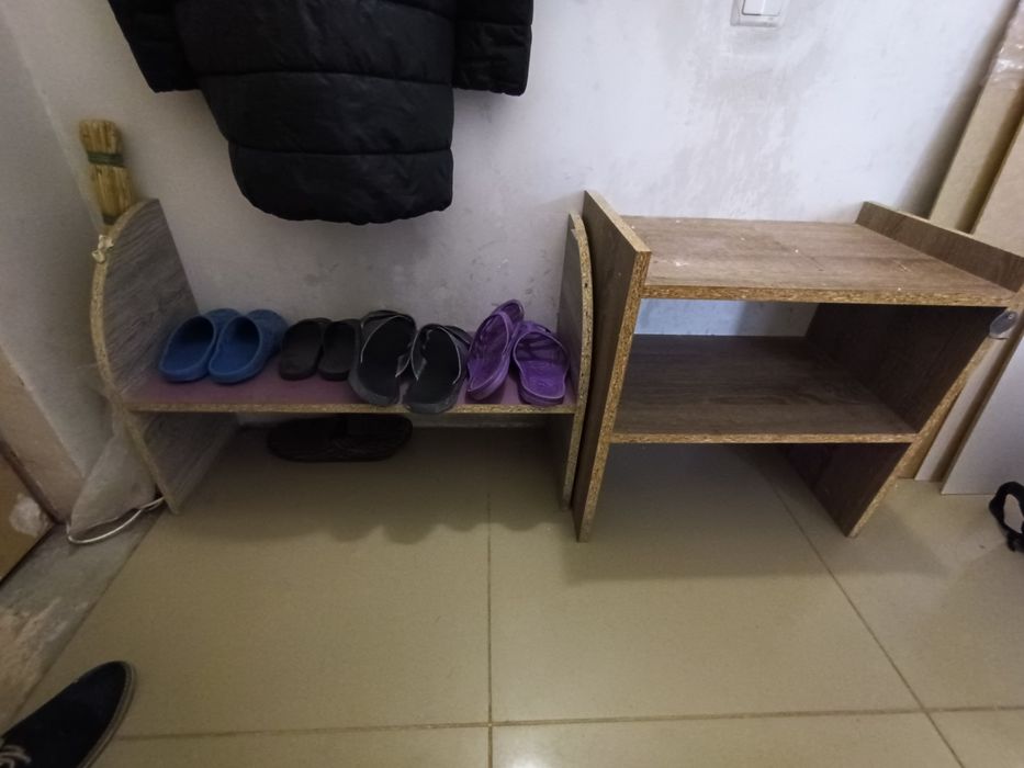 Полки дсп, табурет.