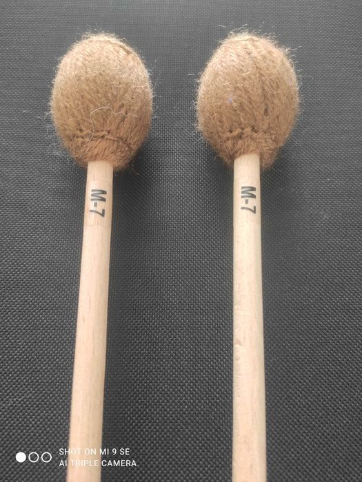 Pałki do ksylofonu / vibrafonu ze średniej twardości przędzy