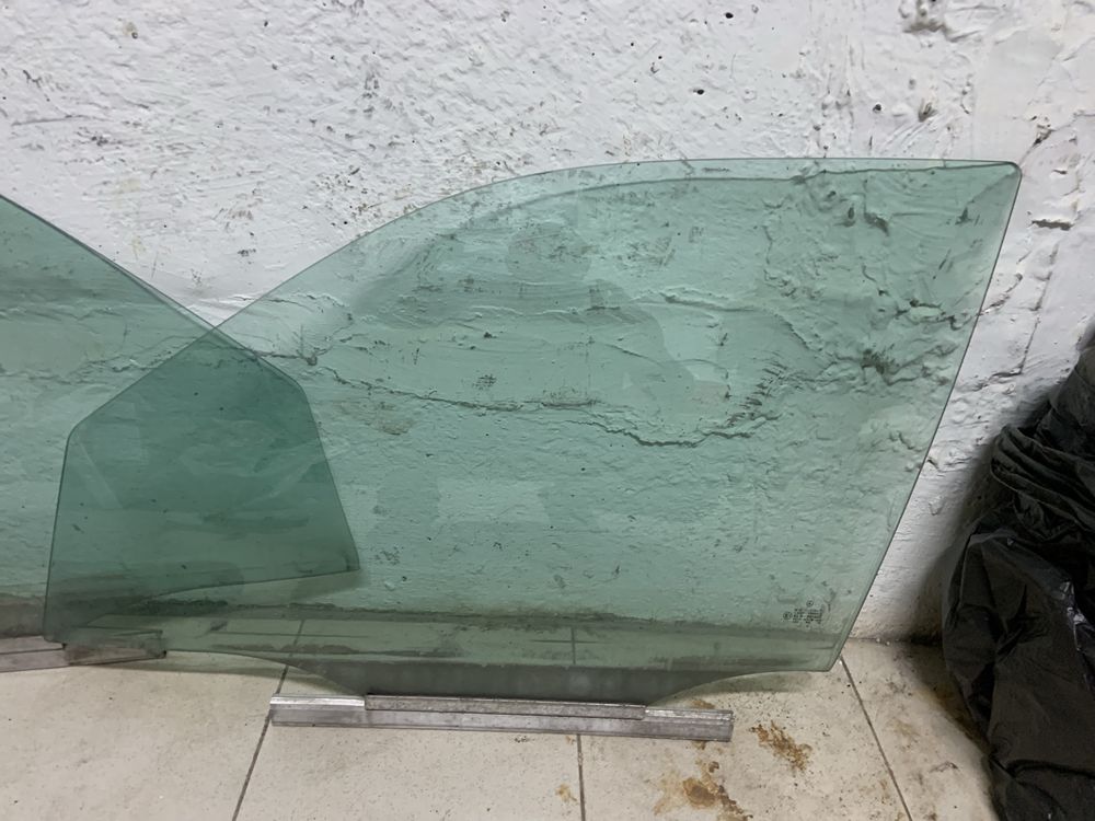 Mercedes E-210 зеркала.секла