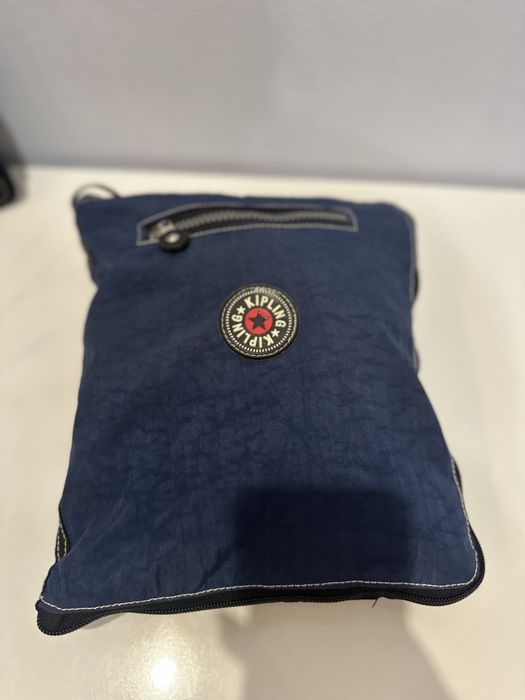 Сумка Kipling спортиная дорожная складывается в маленькую сумочку