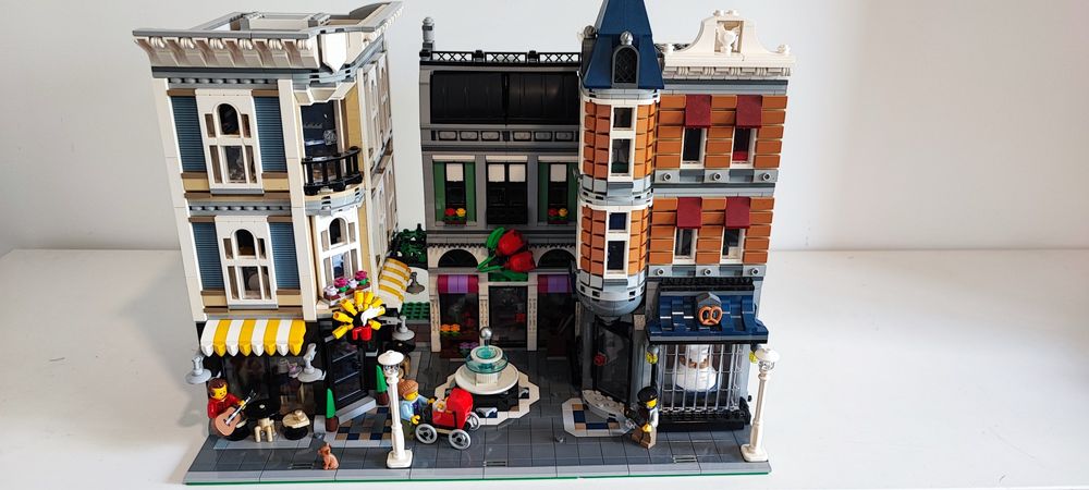 Lego 10255 Assembly Square