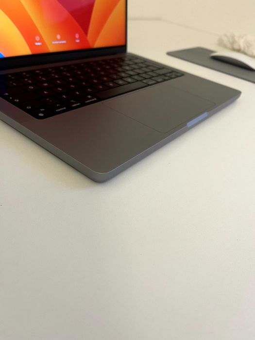 Apple MacBook Pro 14" M1 Pro – 16GB RAM / 512GB SSD – Stan IDEALNY