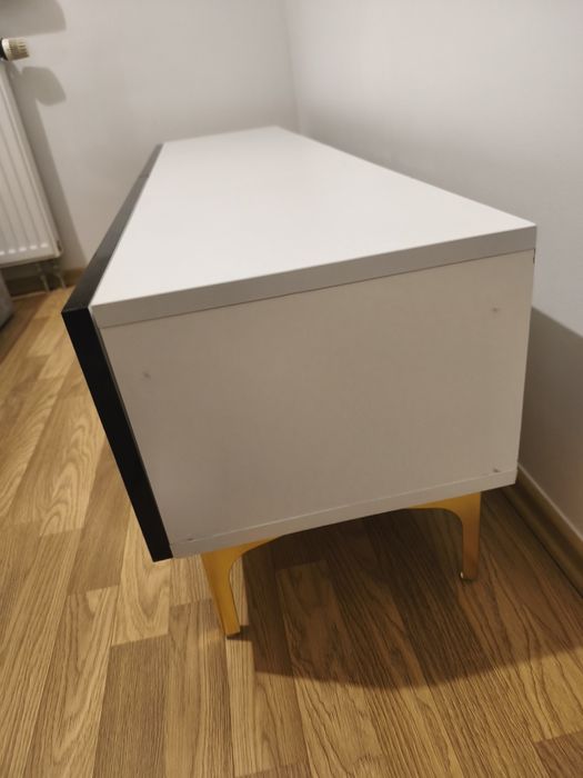 Szafka rtv pod telewizor 140 cm