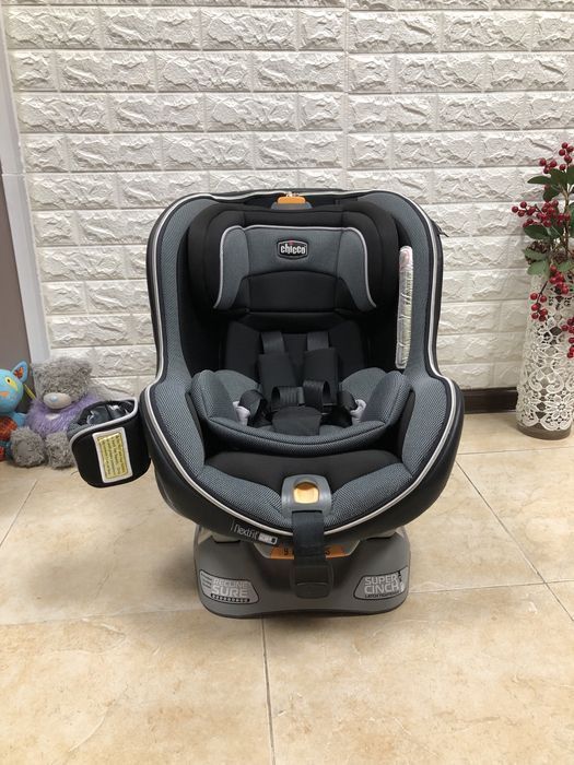 Автокрісло Chicco Nextfit Zip Група 0+/1/2 (0-30кг) изофикс ізофікс
