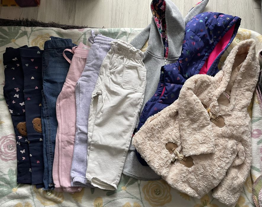 Zestaw ubranek dla dziewczynki 110