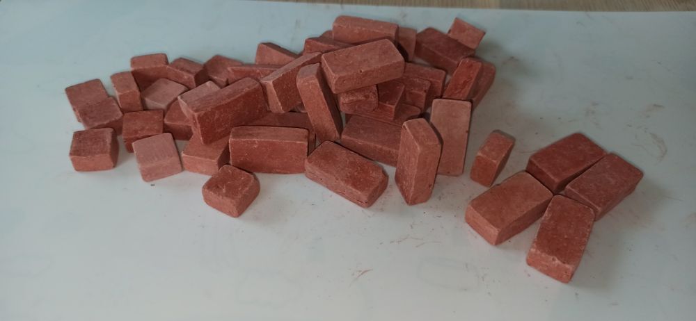 Cegiełki czerwone modelarskie gipsowe cegły model, diorama 60szt