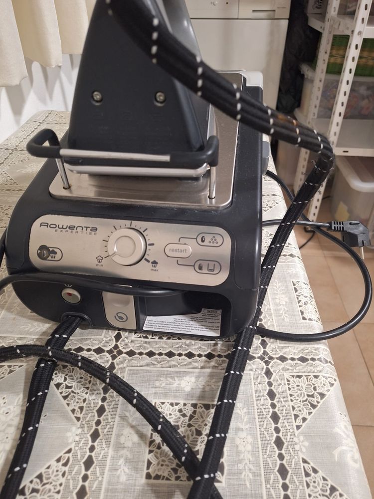 Ferro a vapor Rowenta