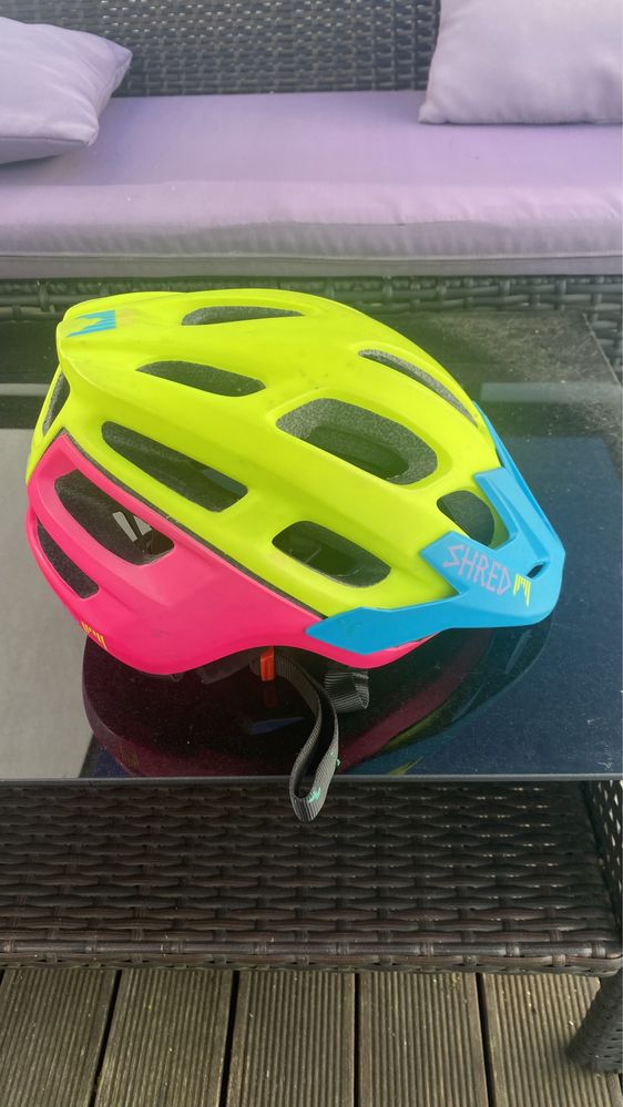 Shred kask Short Stack + gogle Shred