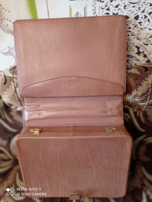 Італія РАРІТЕТ чемодан -кейс натуральна шкіра
